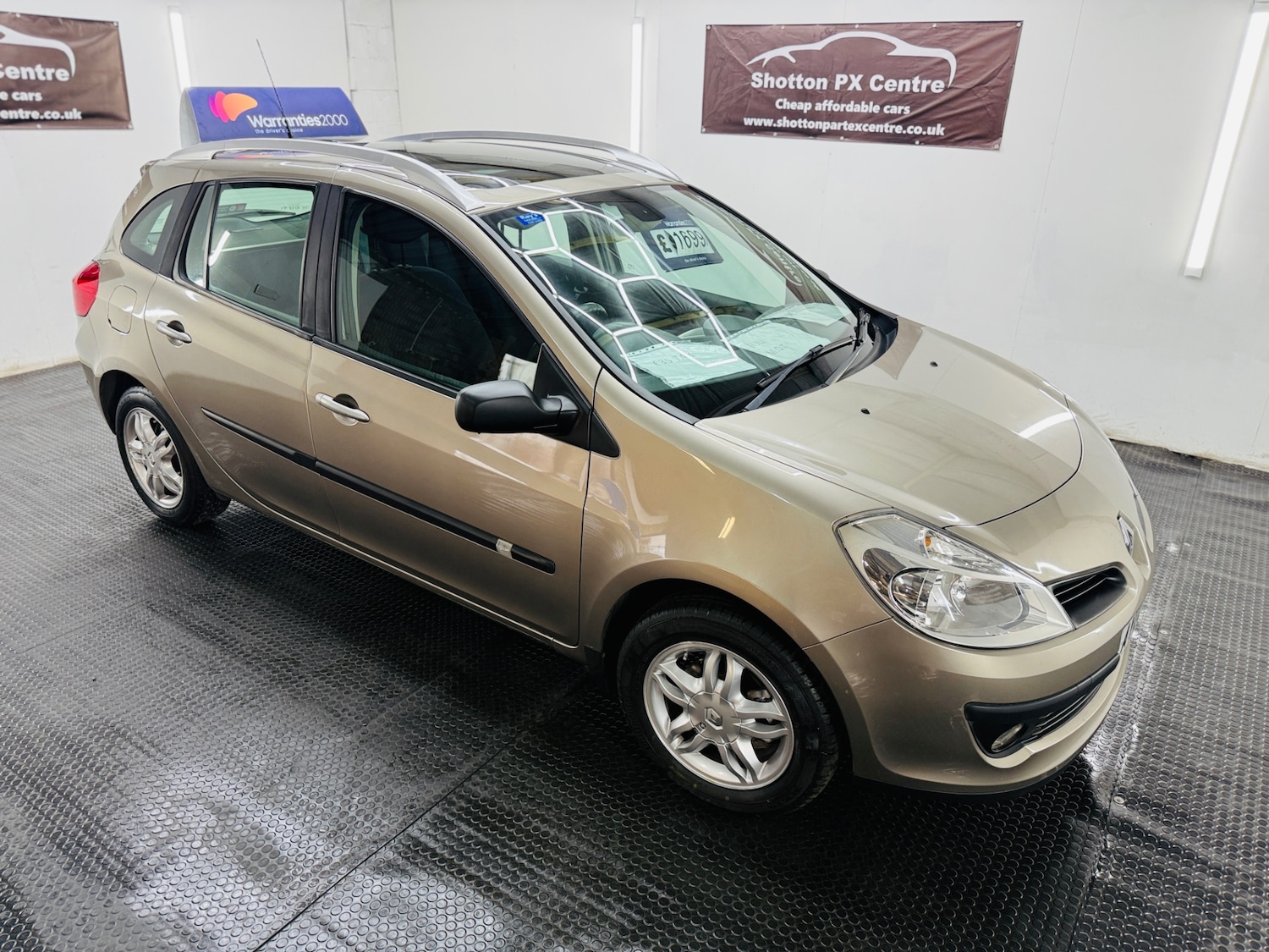 Used Renault Clio 2009 for sale - 78082002: Photo 8