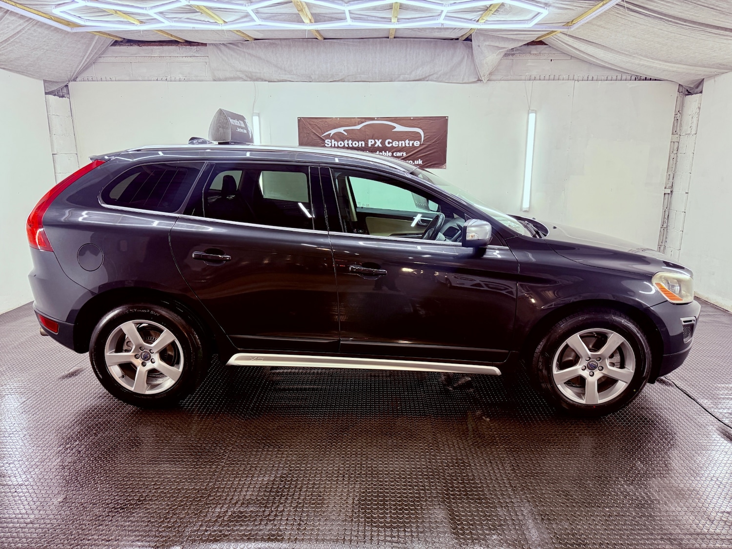 Used Volvo XC60 2012 for sale - 77462188: Photo 10