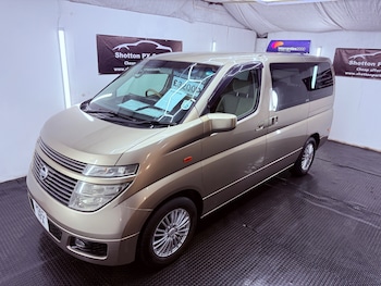 2017 (53) - 8 SEAT AUTOMATIC