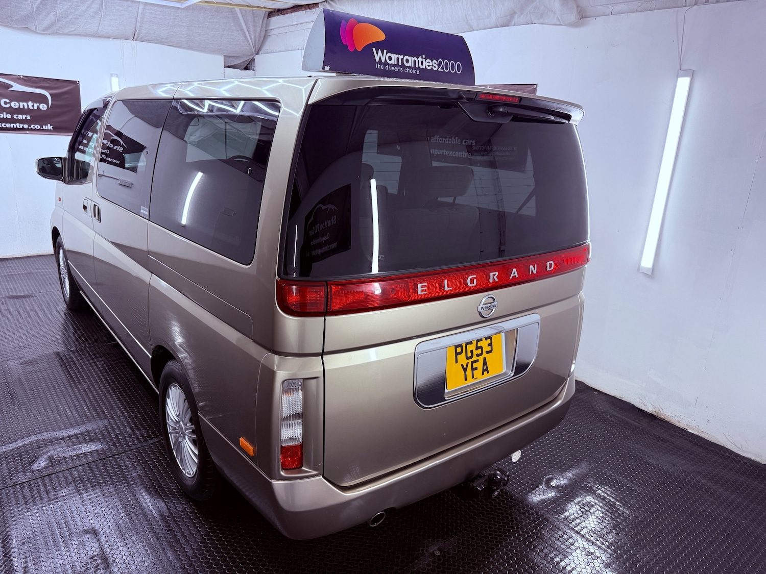 Used Nissan Elgrand 2017 for sale - 77664966: Photo 6