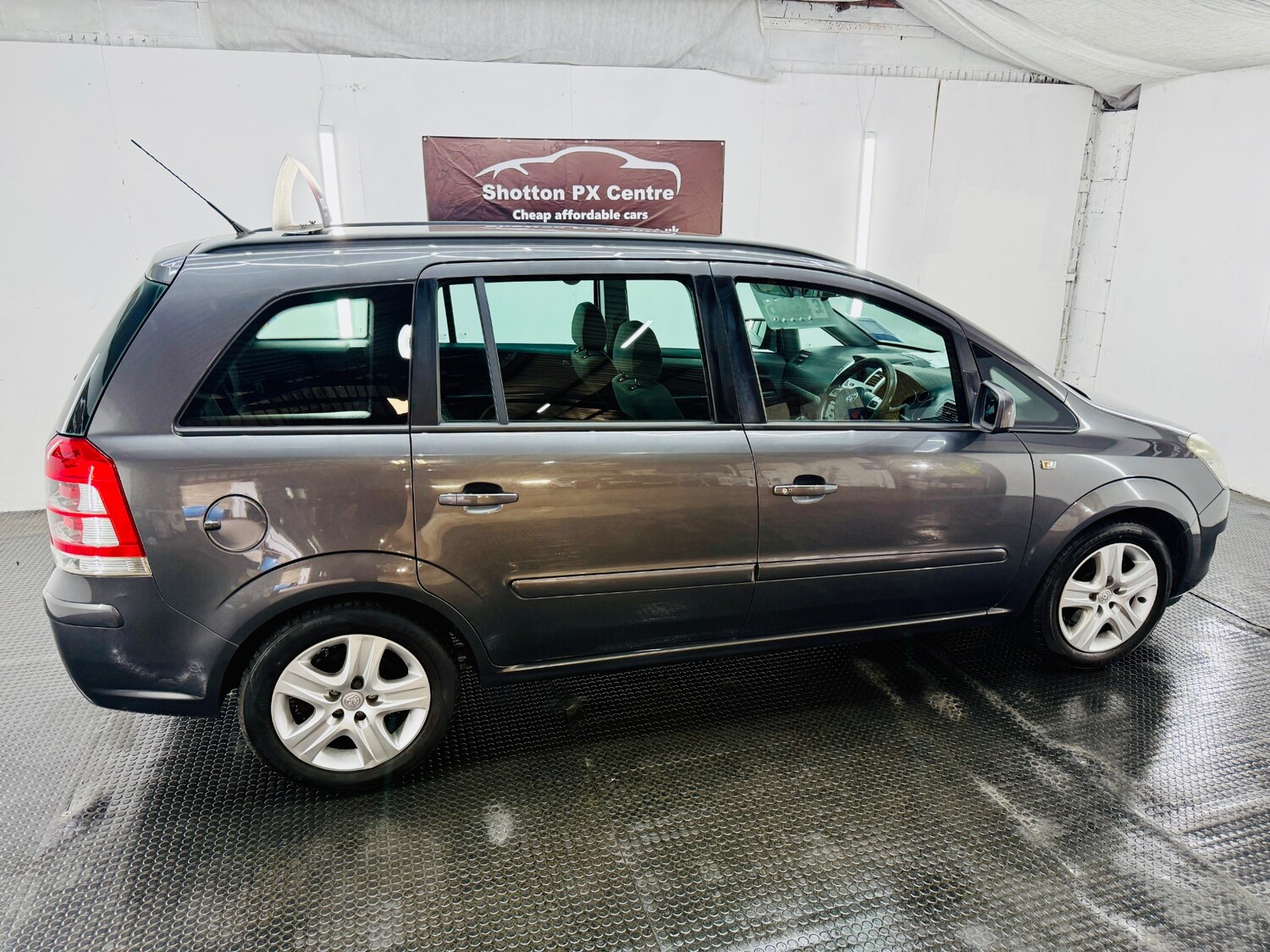 Used Vauxhall Zafira 2009 for sale - 77981779: Photo 10