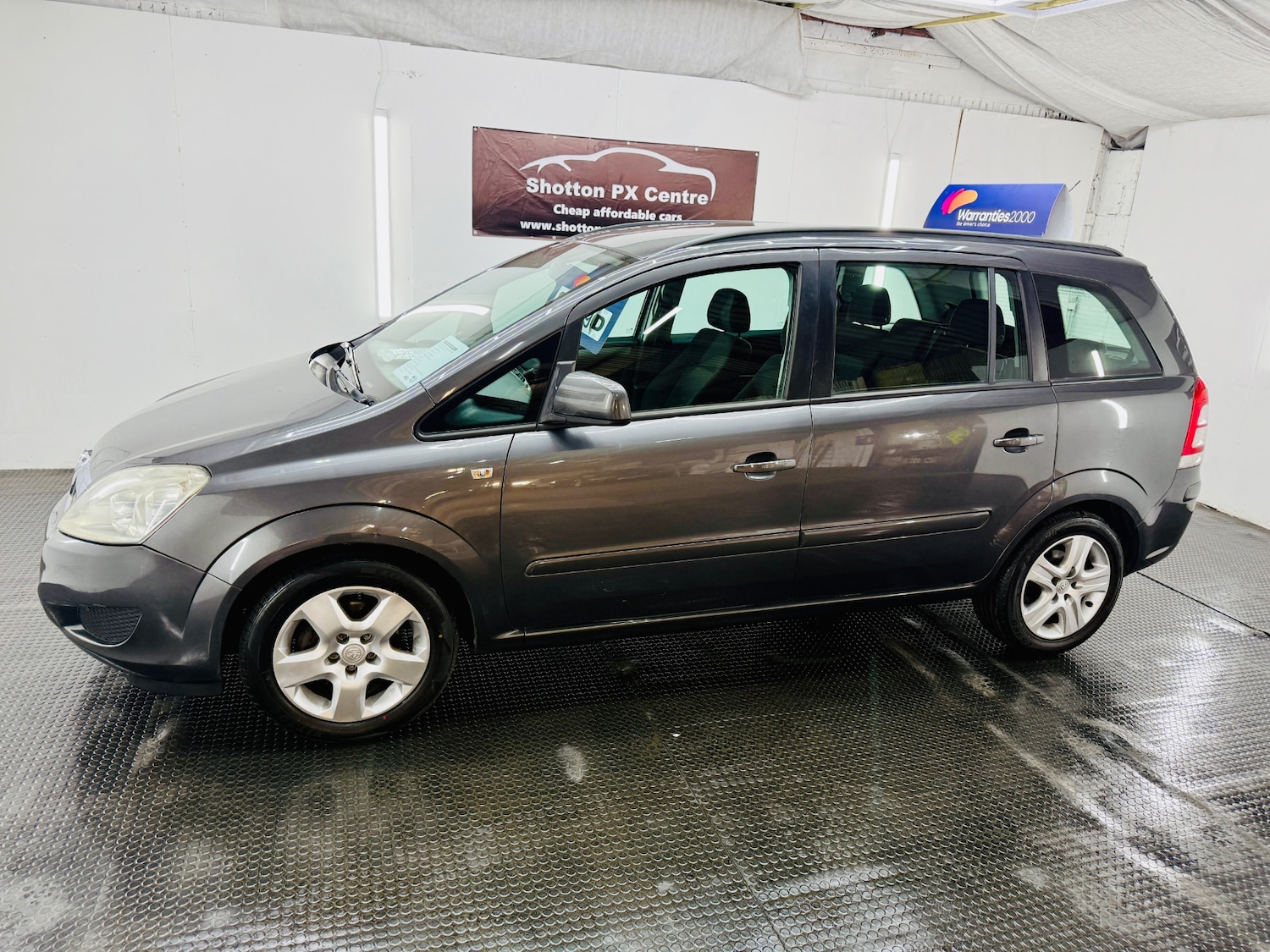 Used Vauxhall Zafira 2009 for sale - 77981779: Photo 2