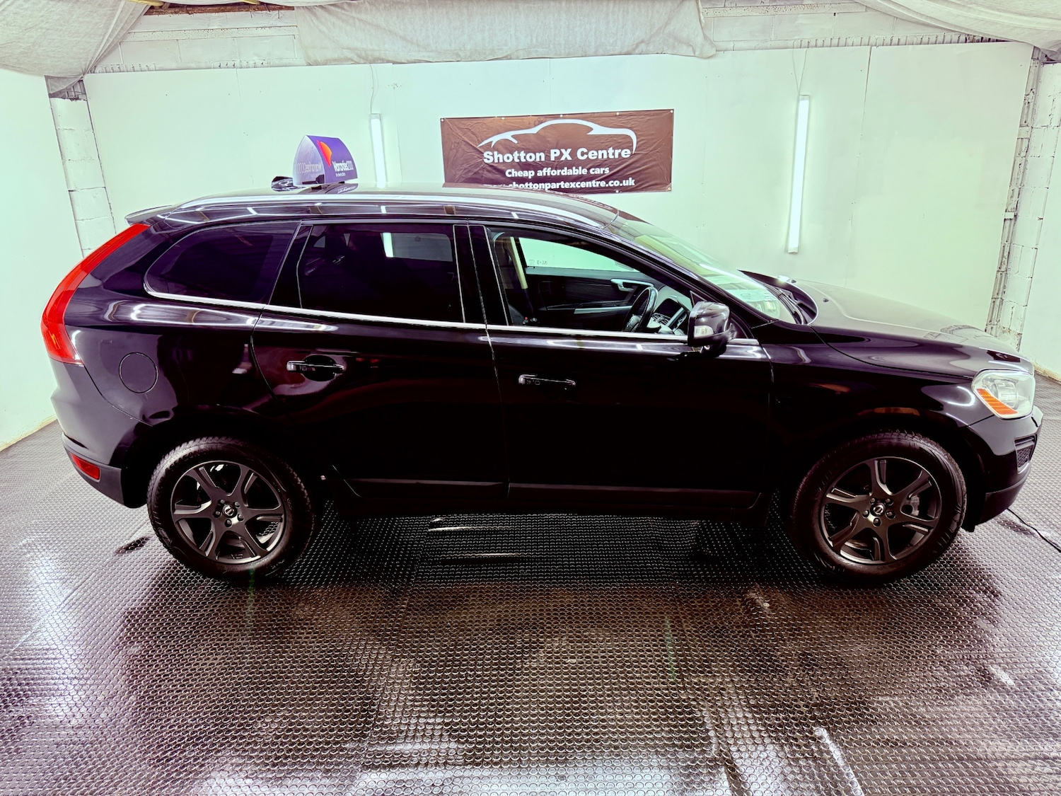 Used Volvo XC60 2011 for sale - 77653414: Photo 10