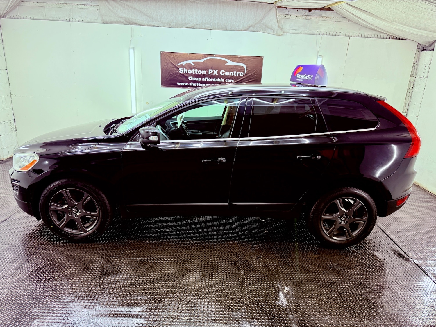 Used Volvo XC60 2011 for sale - 77653414: Photo 2