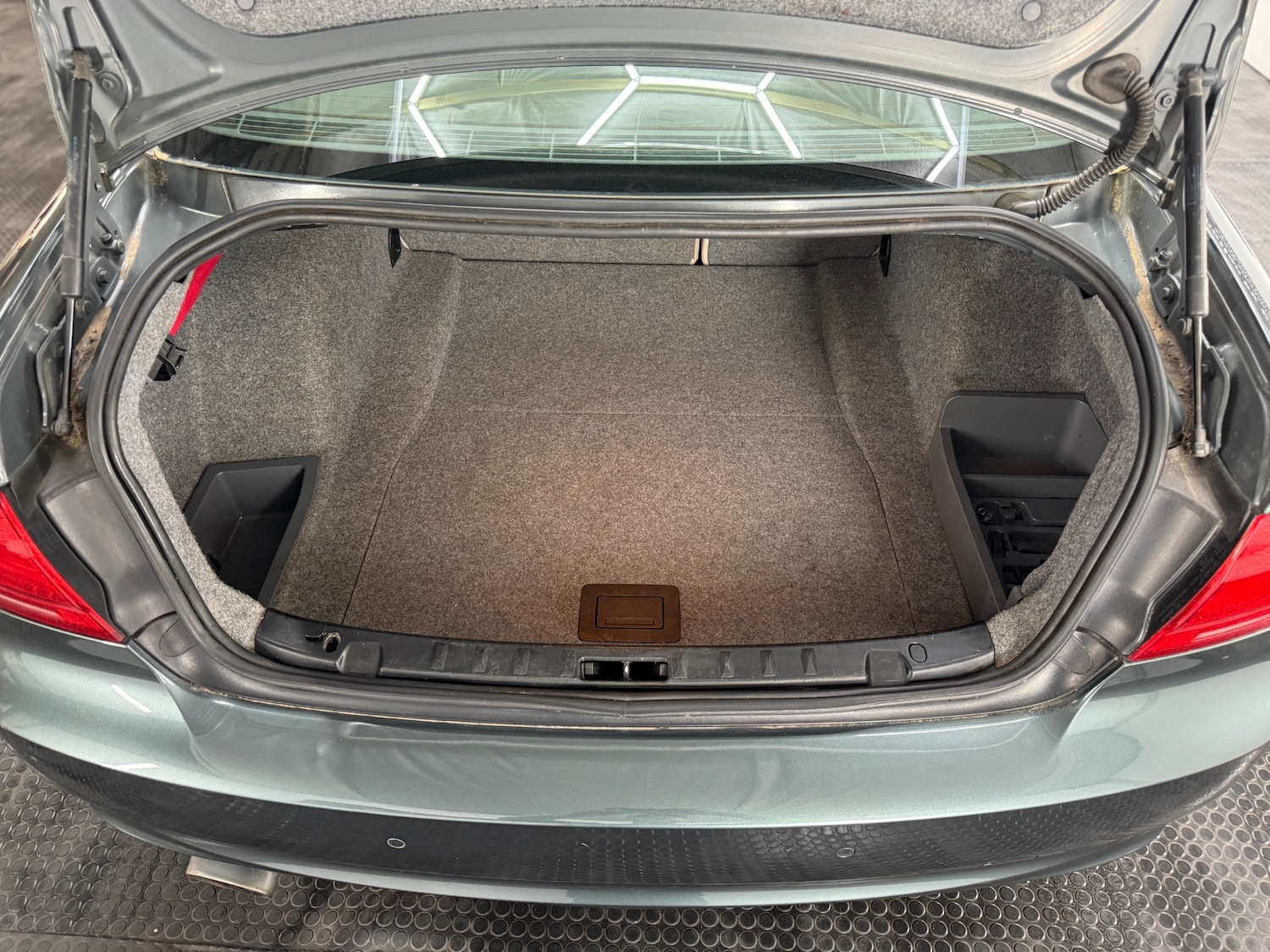 Used BMW 3 Series 2010 for sale - 77935233: Photo 18