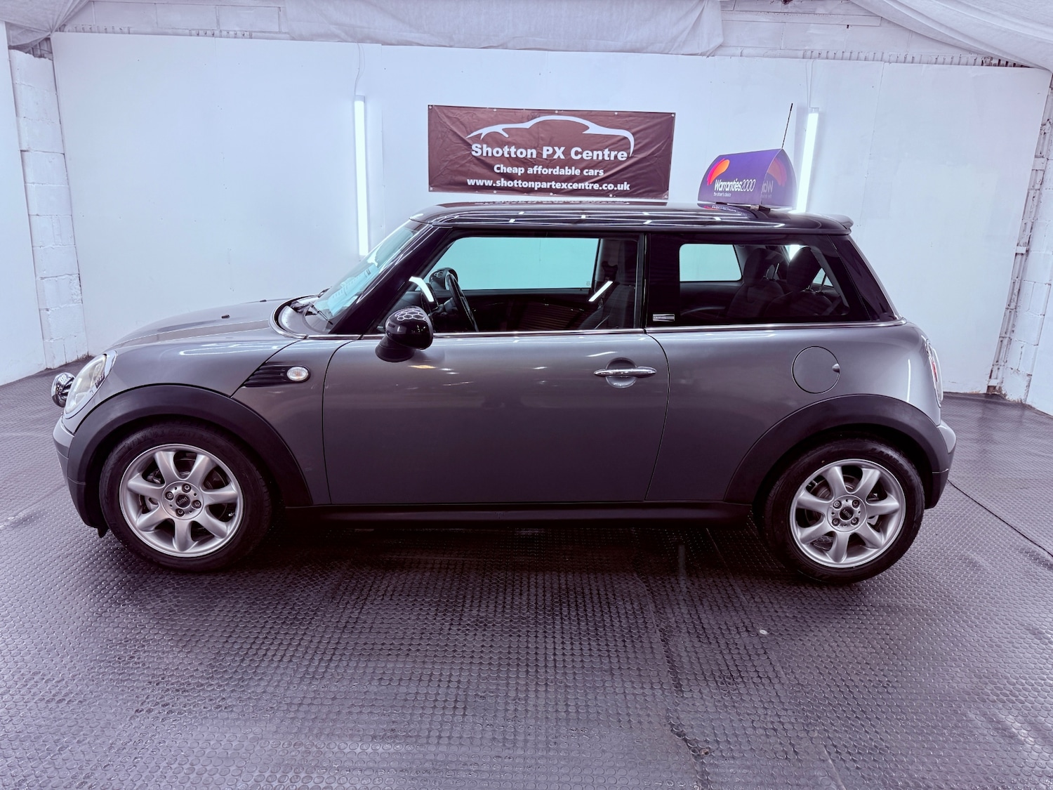 Used MINI Hatch 2009 for sale - 76904741: Photo 2