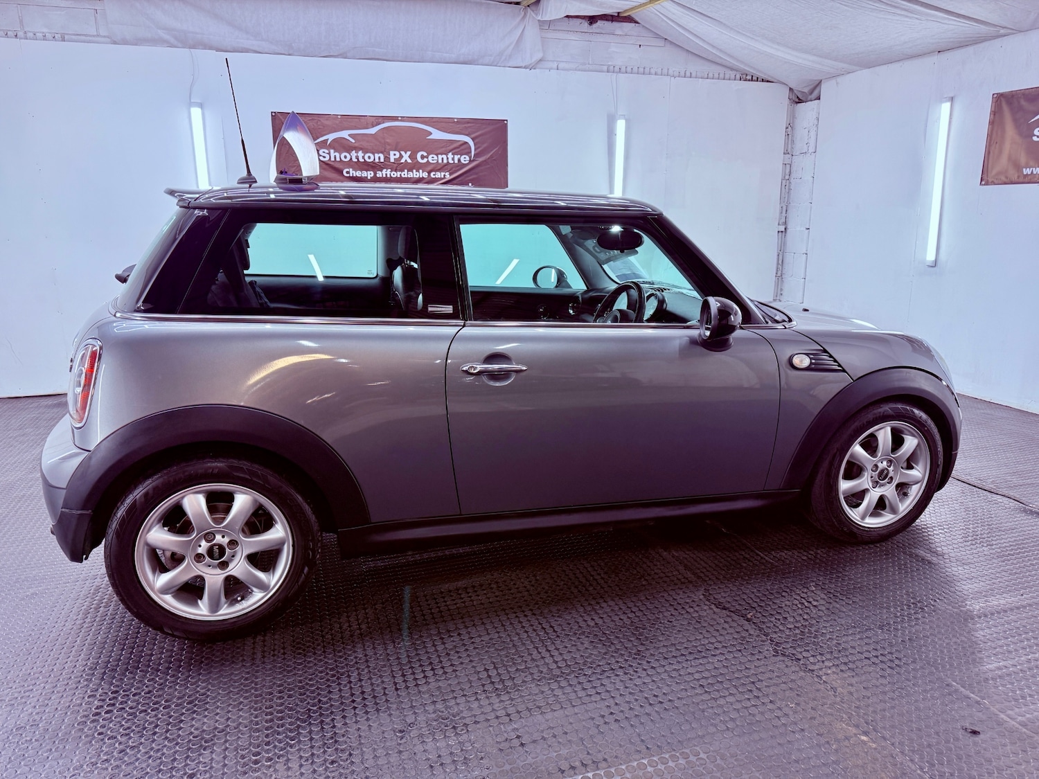 Used MINI Hatch 2009 for sale - 76904741: Photo 9