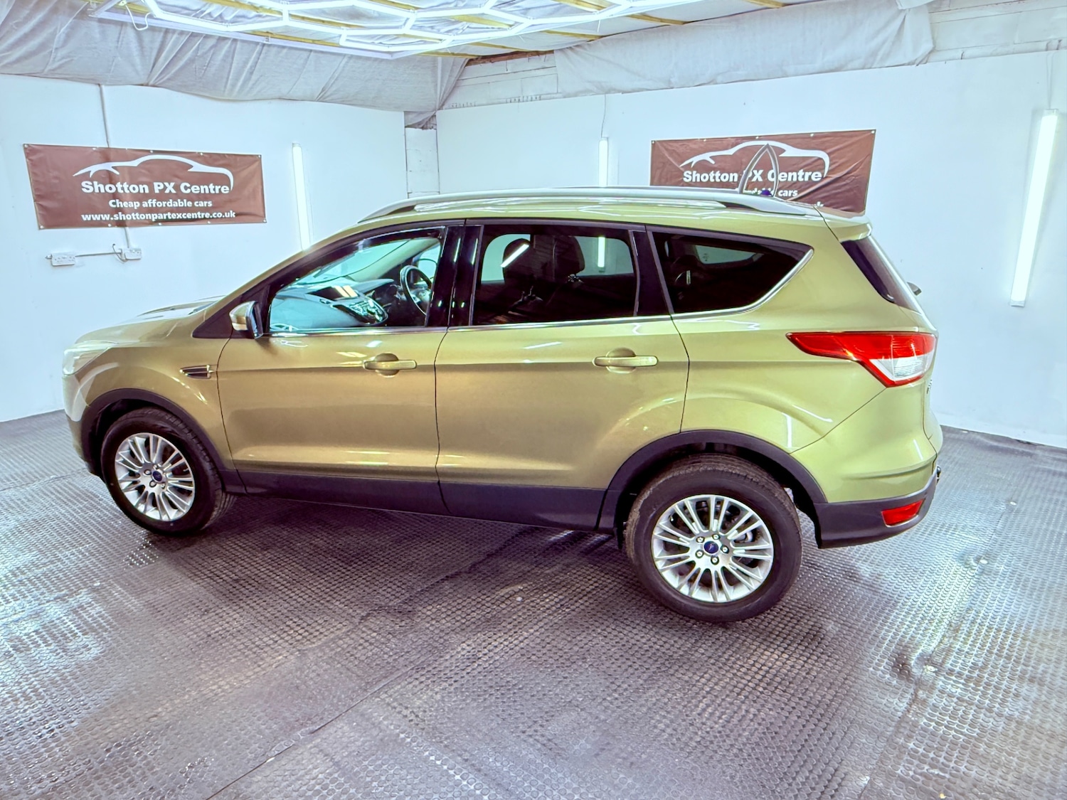 Used Ford Kuga 2013 for sale - 76921287: Photo 3