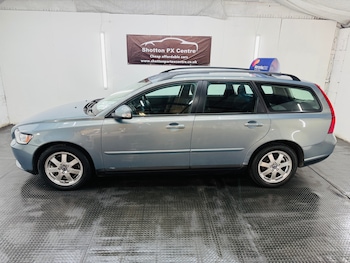 Used Volvo V50 2009 for sale - 78064506: Photo