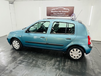Used Renault Clio 2005 for sale - 77896106: Photo