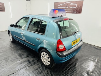 Used Renault Clio 2005 for sale - 77896106: Photo