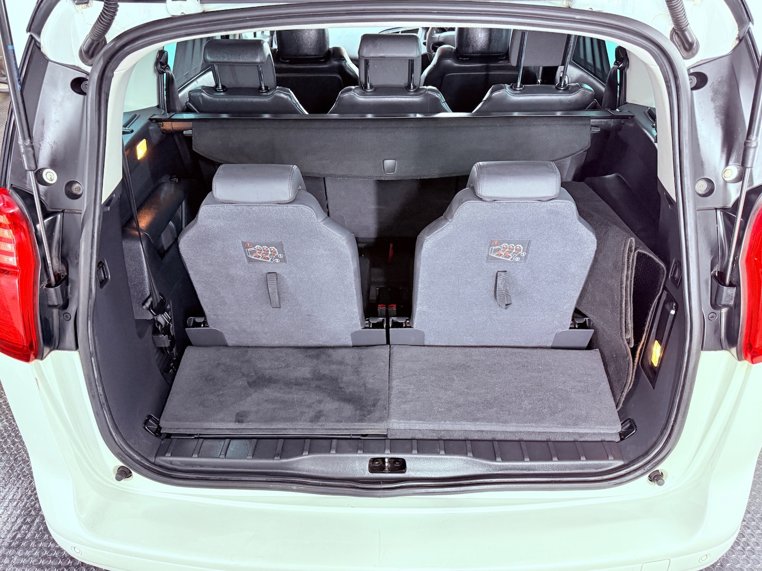 Used Peugeot 5008 2013 for sale - 77289269: Photo 17