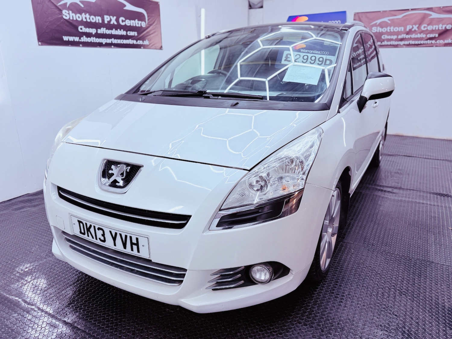 Used Peugeot 5008 2013 for sale - 77289269: Photo 6