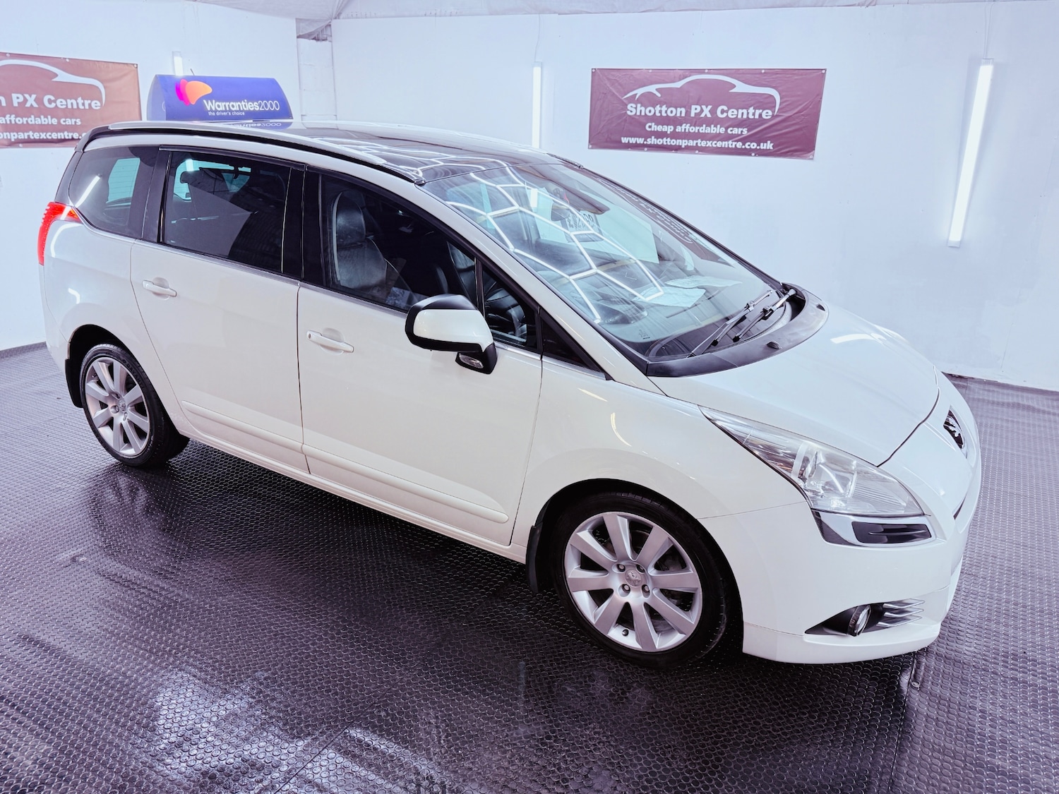 Used Peugeot 5008 2013 for sale - 77289269: Photo 9