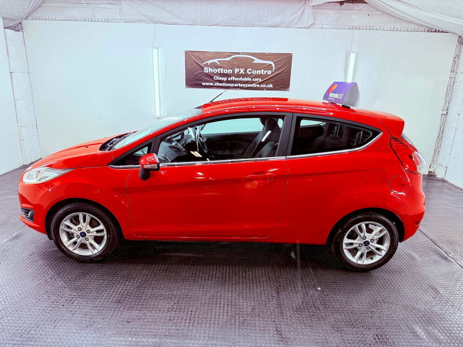 Used Ford Fiesta 2015 for sale - 76919124: Photo 2
