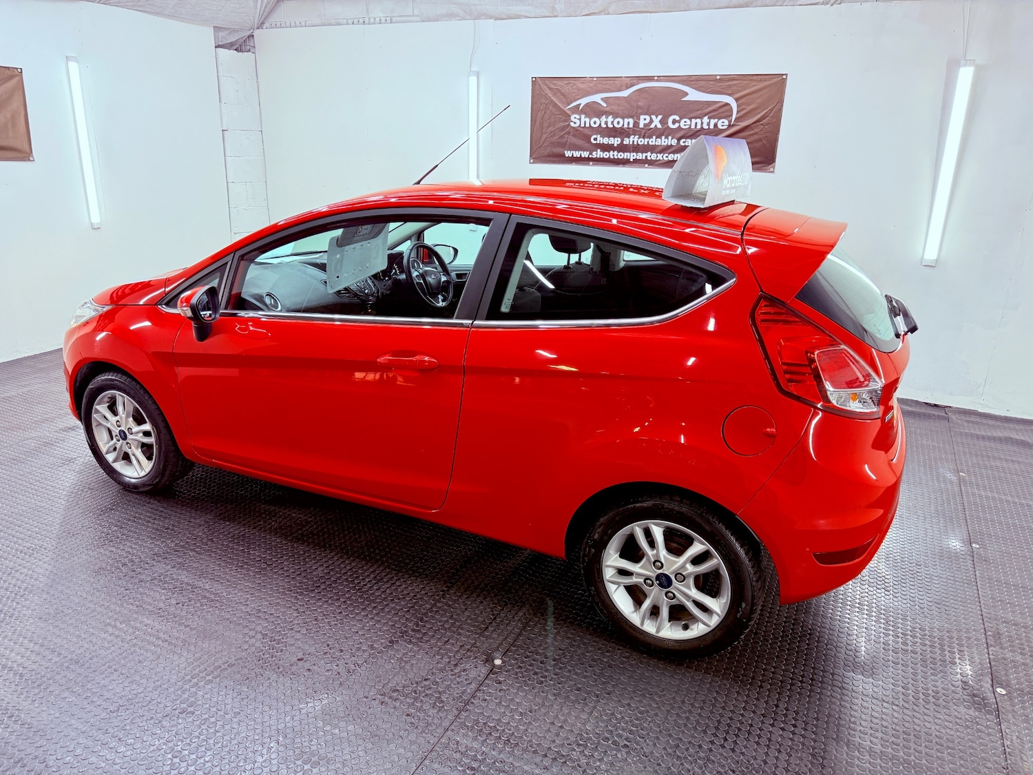 Used Ford Fiesta 2015 for sale - 76919124: Photo 3