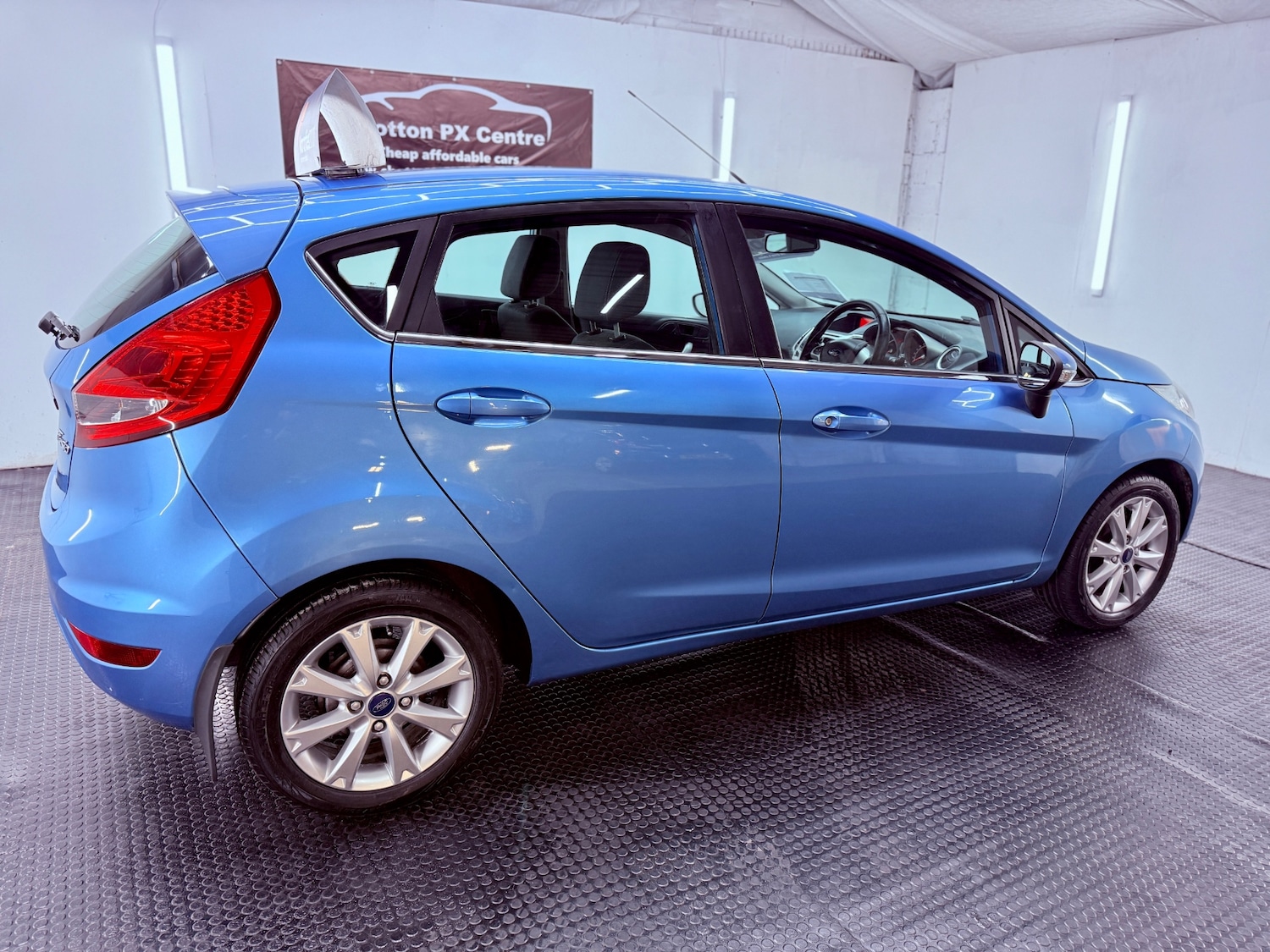 Used Ford Fiesta 2011 for sale - 76794970: Photo 11