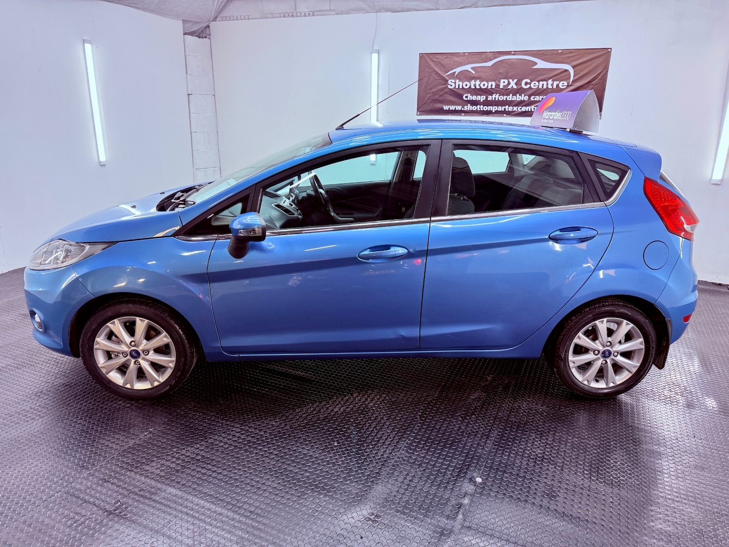 Used Ford Fiesta 2011 for sale - 76794970: Photo 2