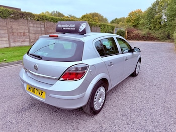 Used Vauxhall Astra 2010 for sale - 76250790: Photo 4