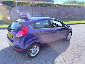 Used Ford Fiesta 2015 for sale - 75754906: Photo