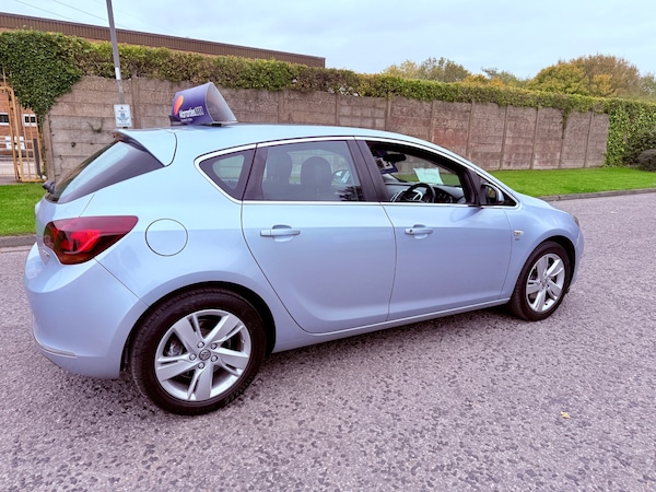 Used Vauxhall Astra 2015 for sale - 76293157: Photo 3
