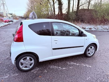 Used Peugeot 107 2011 for sale - 76618214: Photo