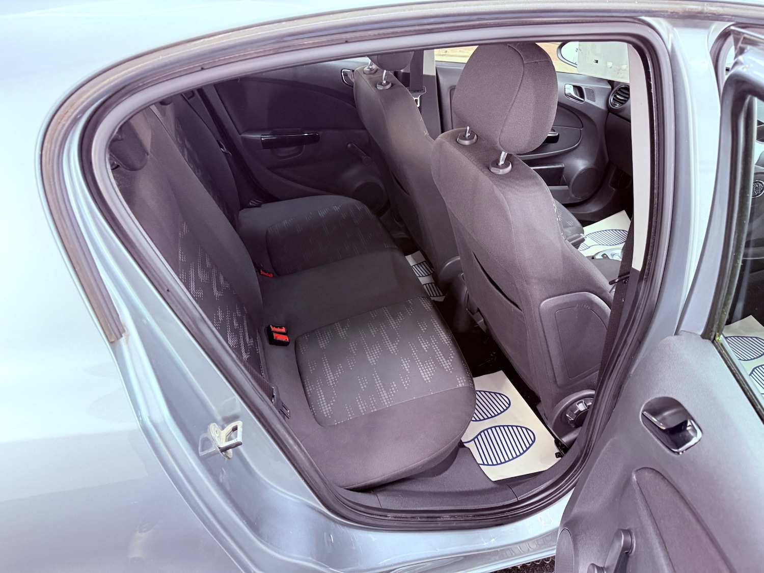 Used Vauxhall Corsa 2011 for sale - 76780075: Photo 18