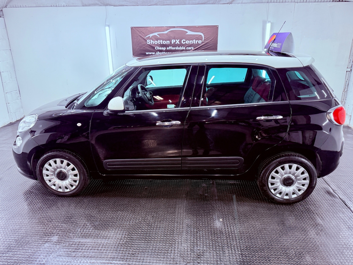 Used Fiat 500L 2015 for sale - 77272531: Photo 2