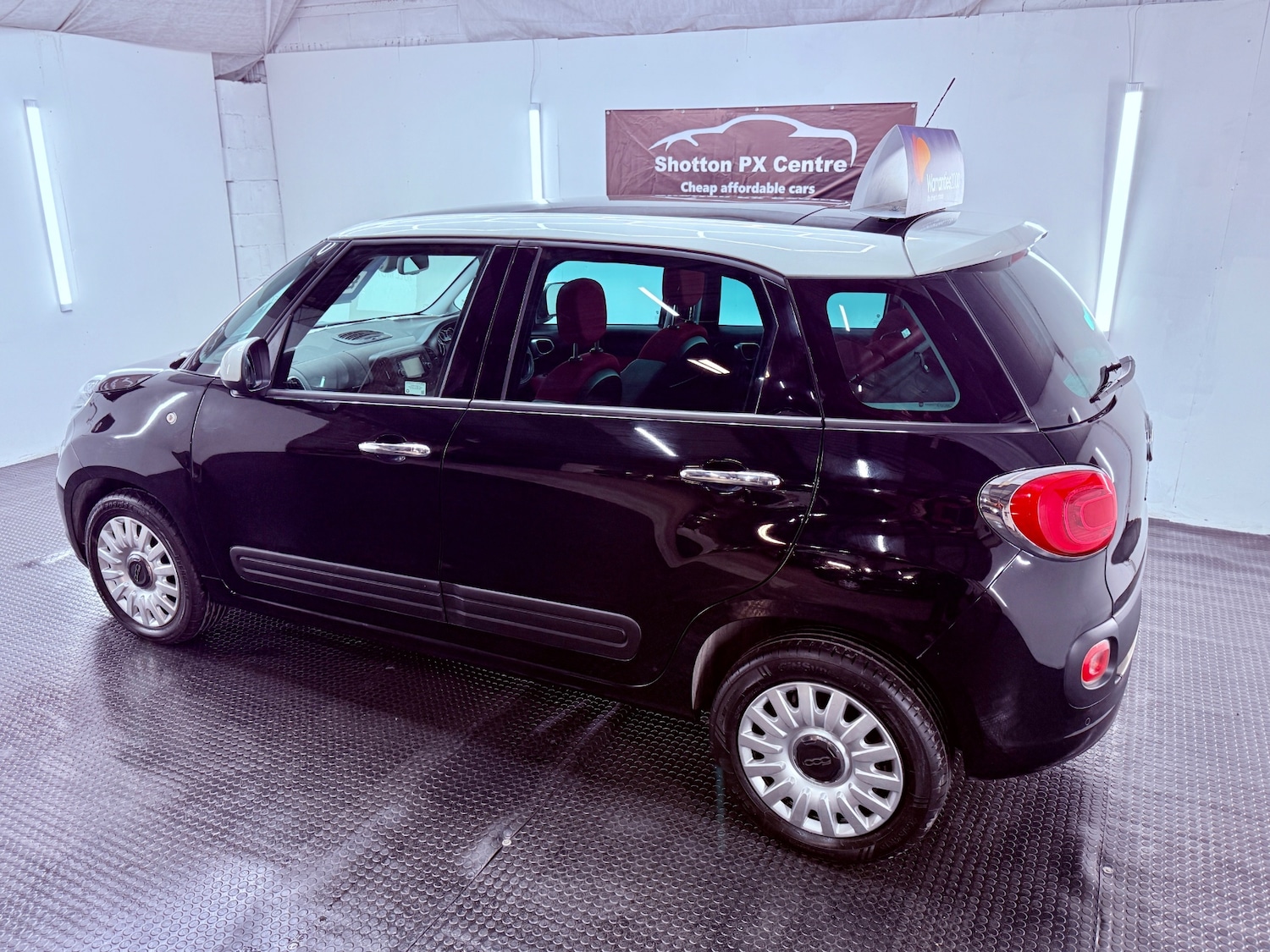 Used Fiat 500L 2015 for sale - 77272531: Photo 3