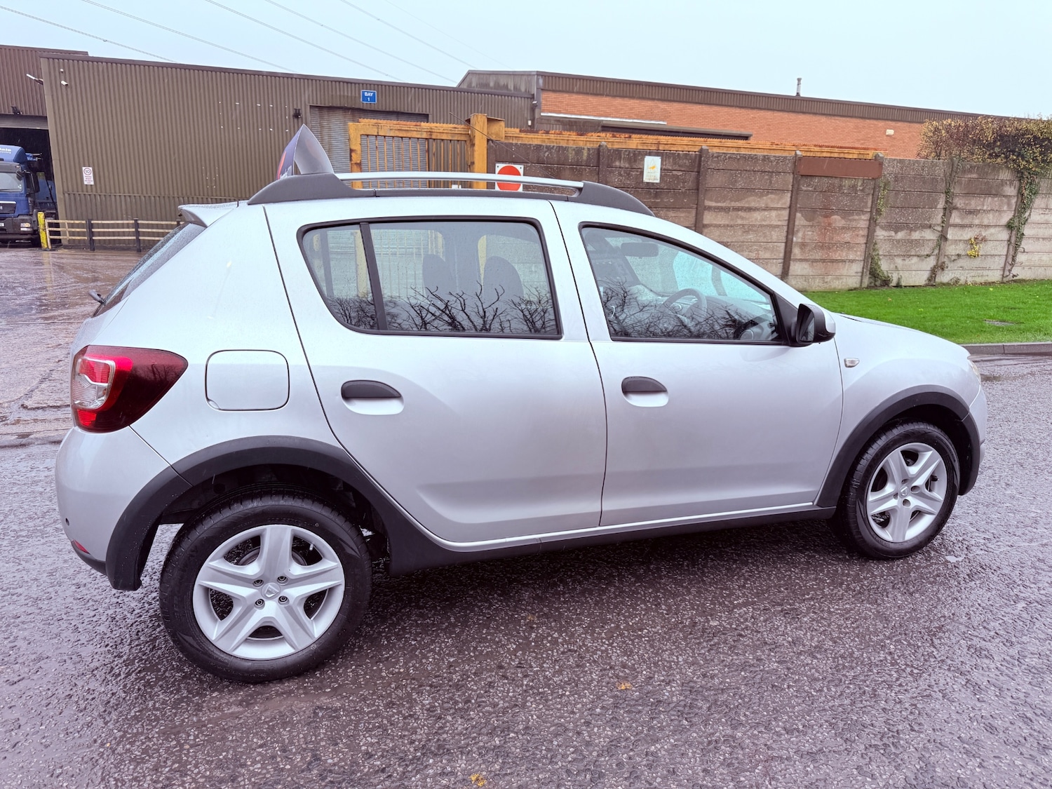 Used Dacia Sandero Stepway 2014 for sale - 76537590: Photo 3