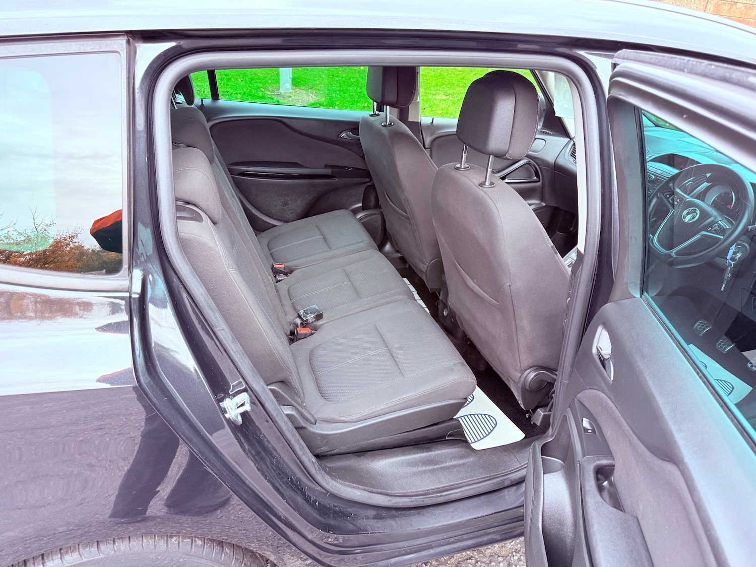 Used Vauxhall Zafira 2015 for sale - 77057015: Photo 17