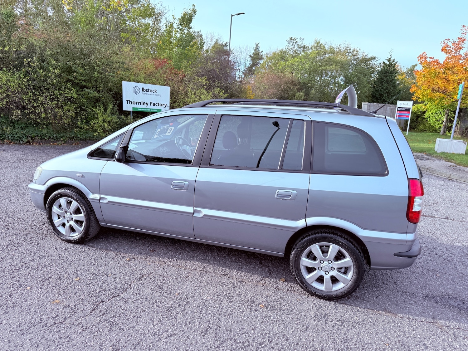 Used Vauxhall Zafira 2005 for sale - 76411953: Photo 8
