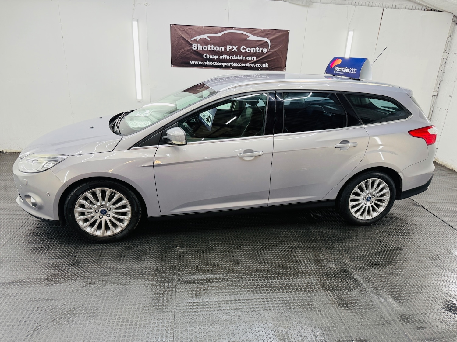 Used Ford Focus 2011 for sale - 78150727: Photo 2
