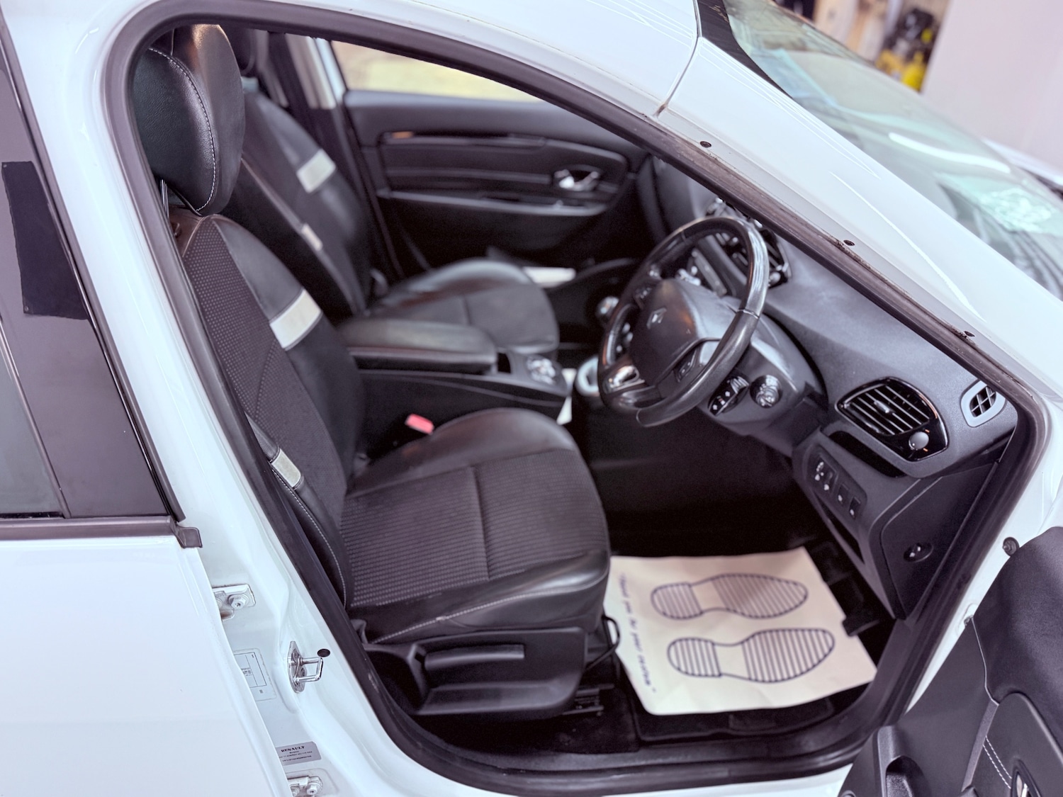 Used Renault Scenic 2015 for sale - 77282465: Photo 14