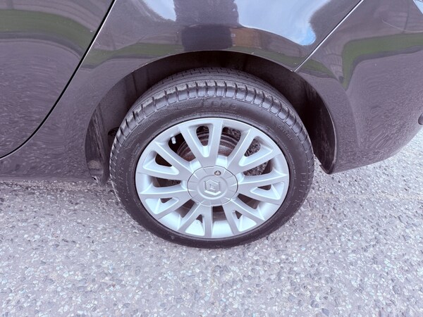 Used Renault Clio 2009 for sale - 76149033: Photo 13