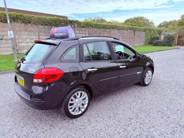 Used Renault Clio 2009 for sale - 76149033: Photo 4
