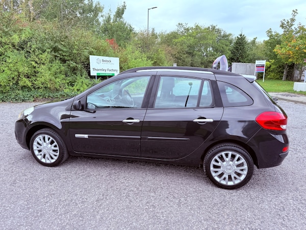 Used Renault Clio 2009 for sale - 76149033: Photo 9