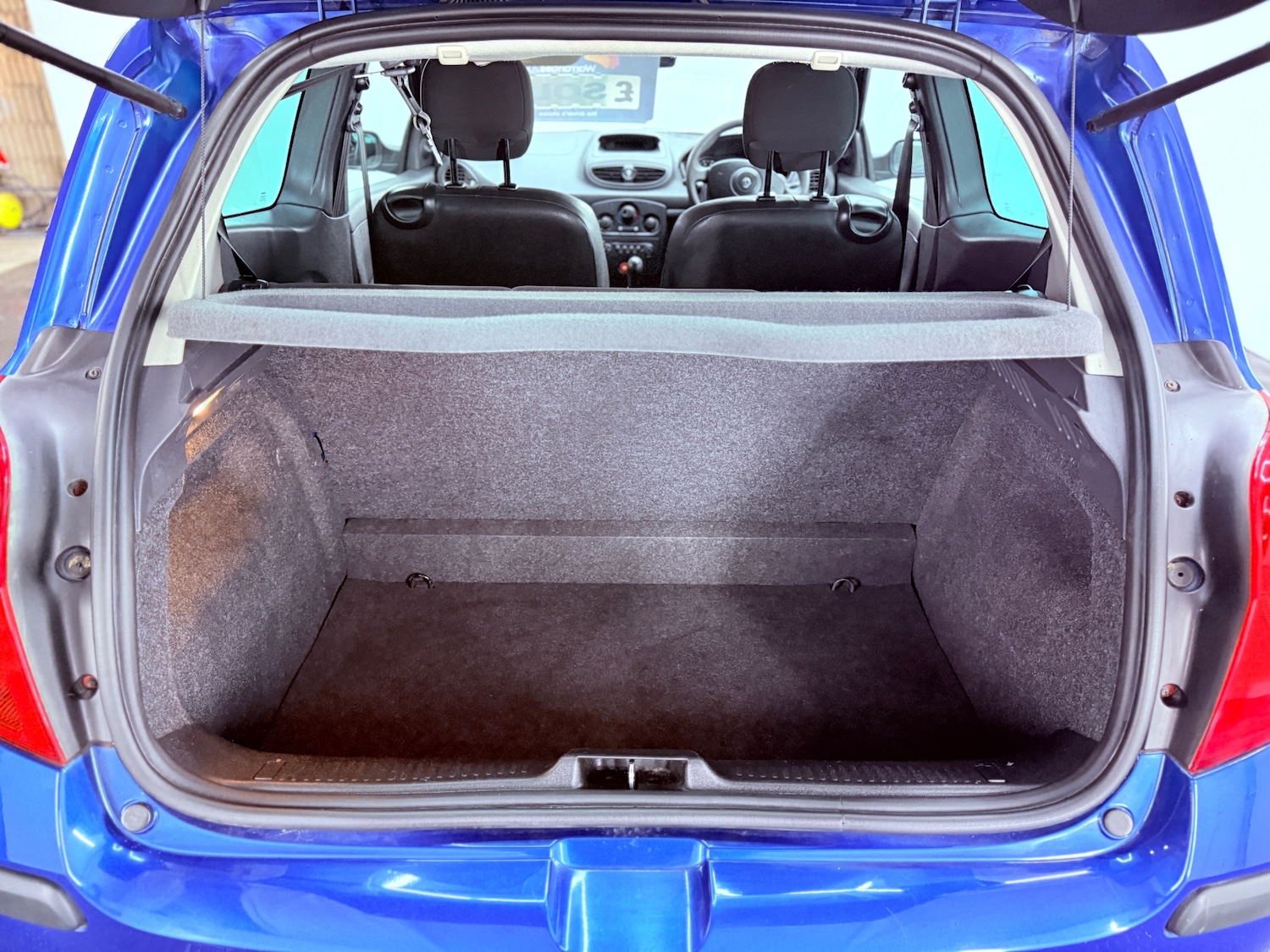 Used Renault Clio 2009 for sale - 77100183: Photo 15