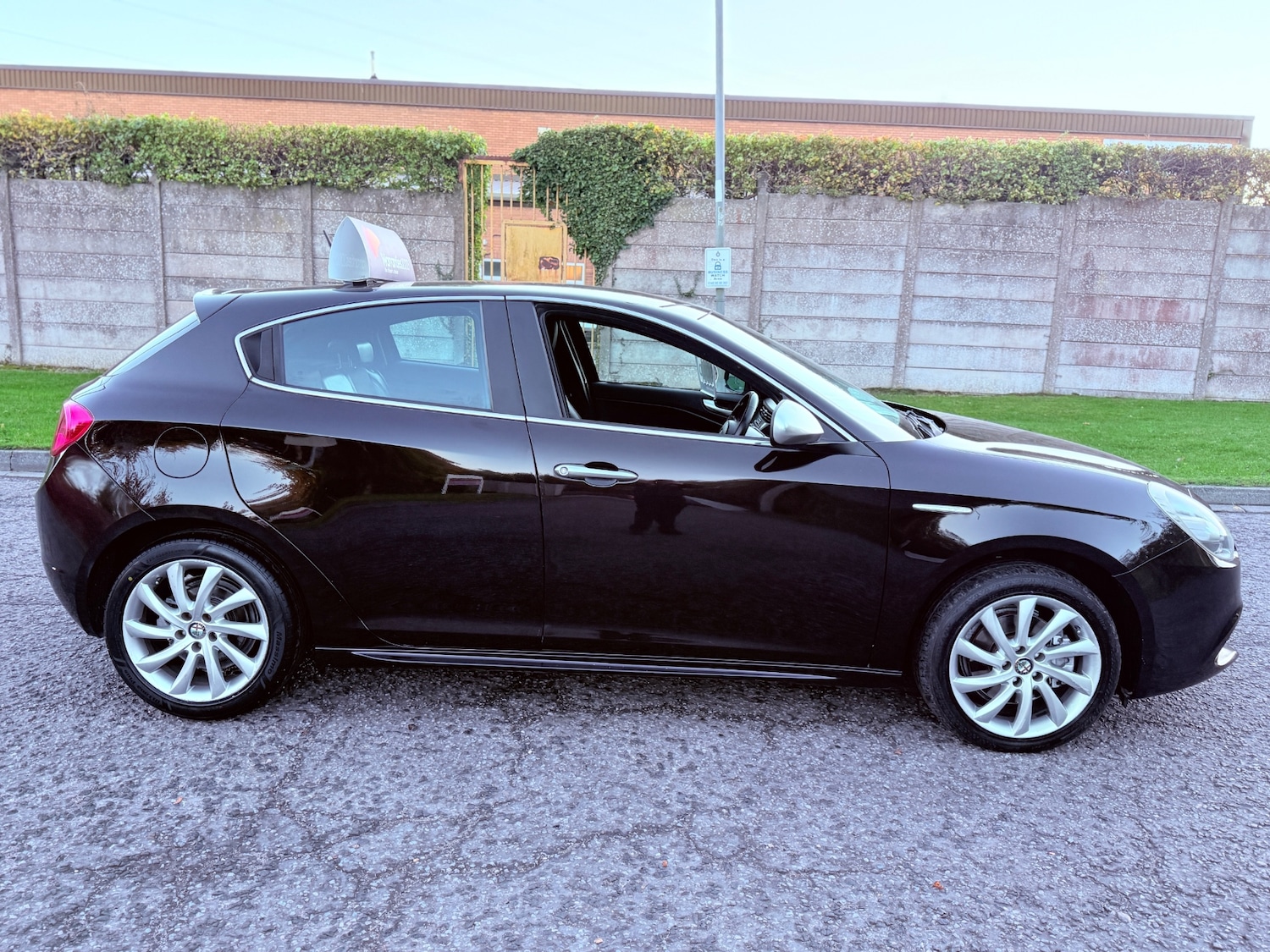 Used Alfa Romeo Giulietta 2011 for sale - 76343964: Photo 2