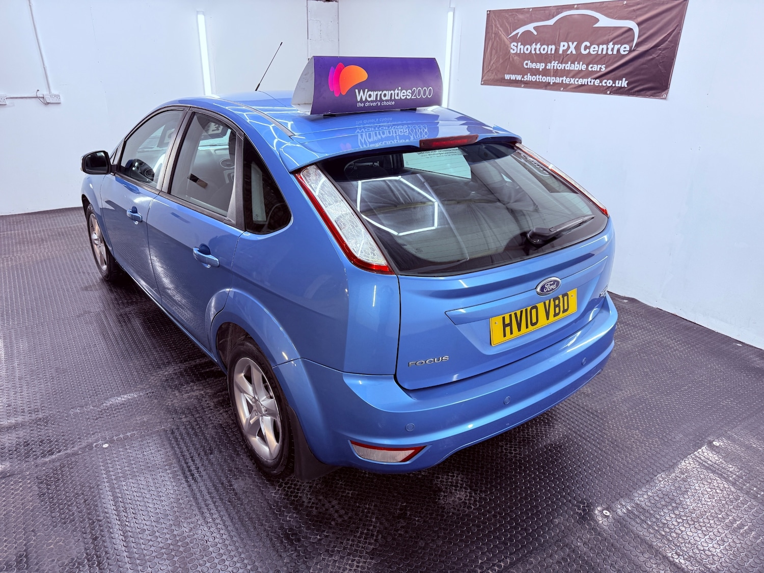 Used Ford Focus 2010 for sale - 76780425: Photo 4