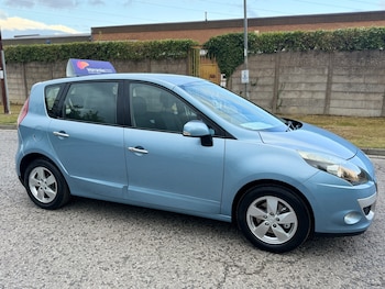 Renault - Scenic