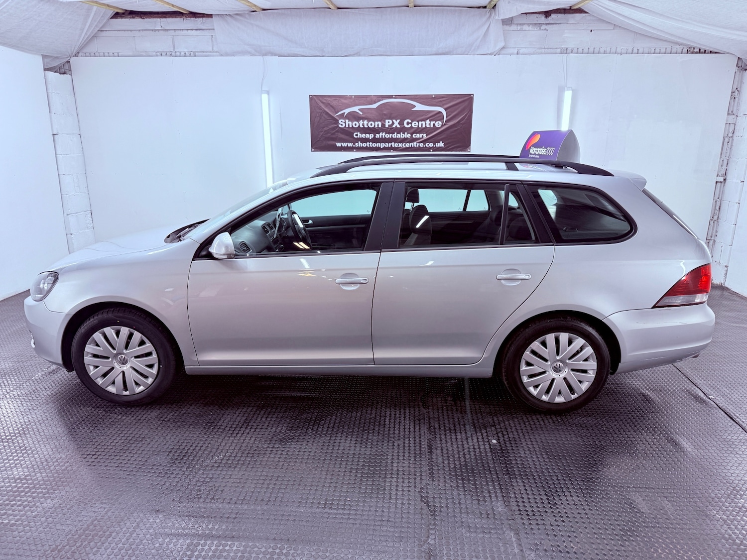 Used Volkswagen Golf 2013 for sale - 76821901: Photo 2