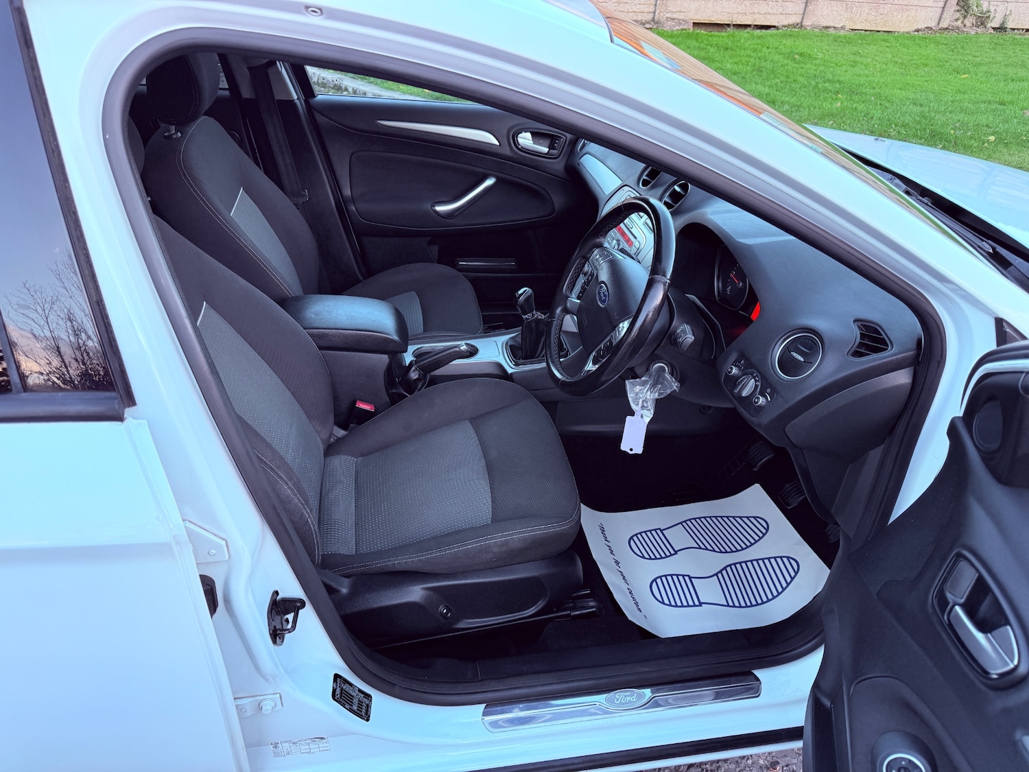 Used Ford Mondeo 2010 for sale - 76393460: Photo 16