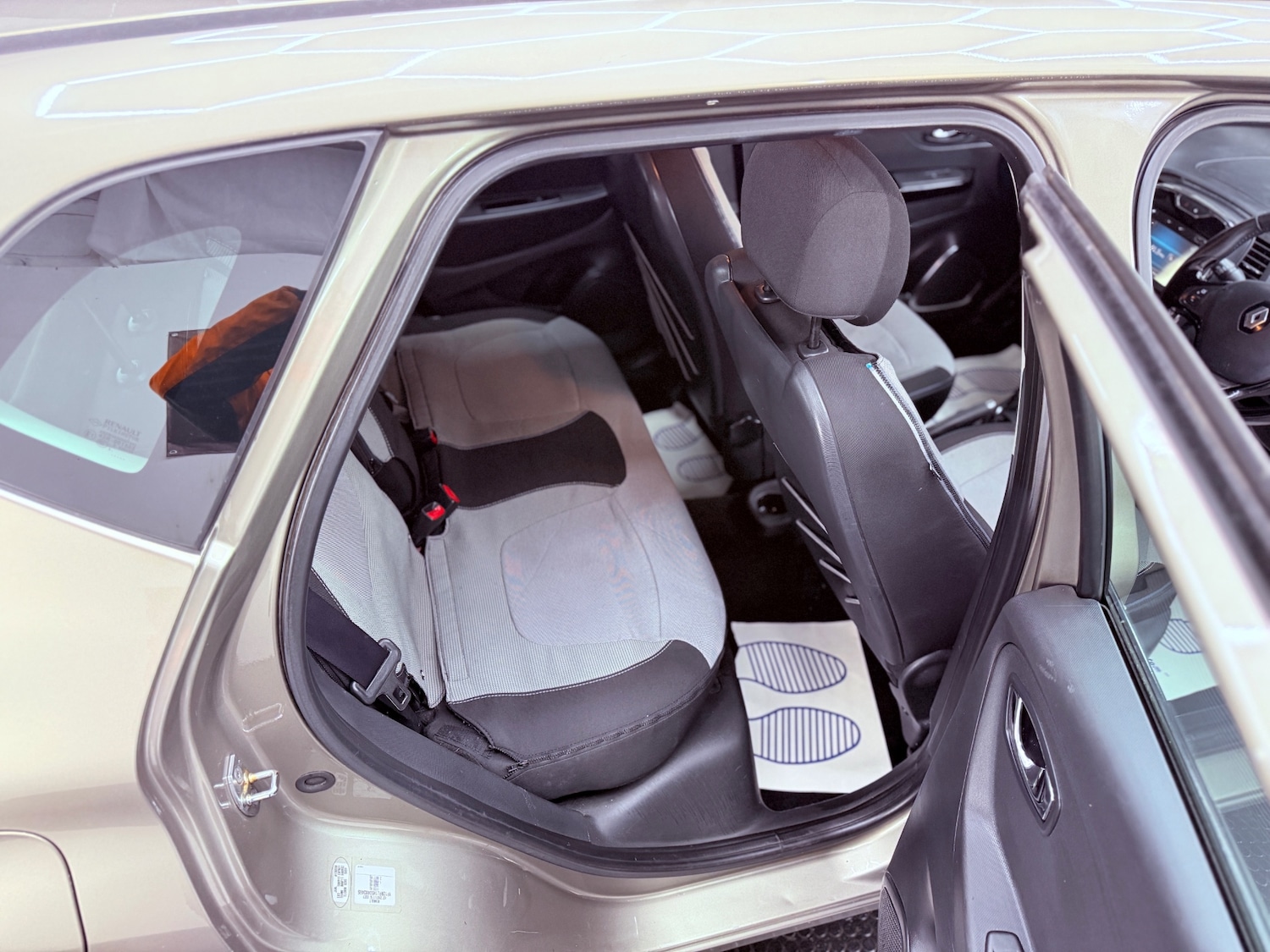 Used Renault Captur 2014 for sale - 76770207: Photo 16