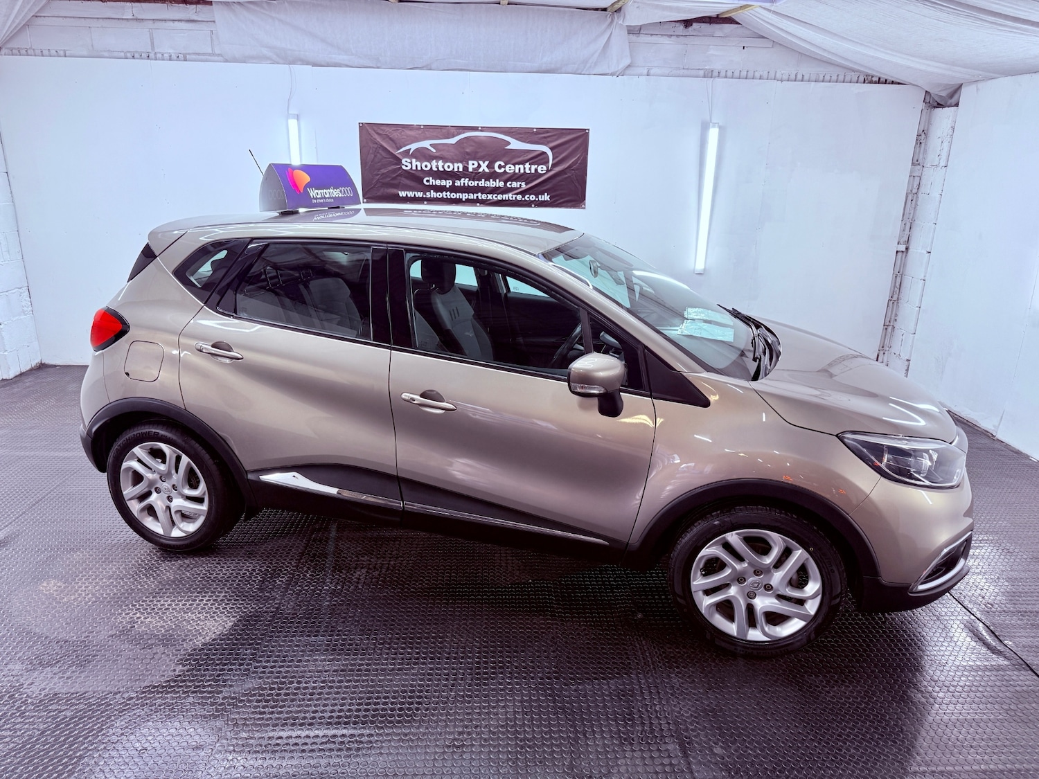 Used Renault Captur 2014 for sale - 76770207: Photo 9