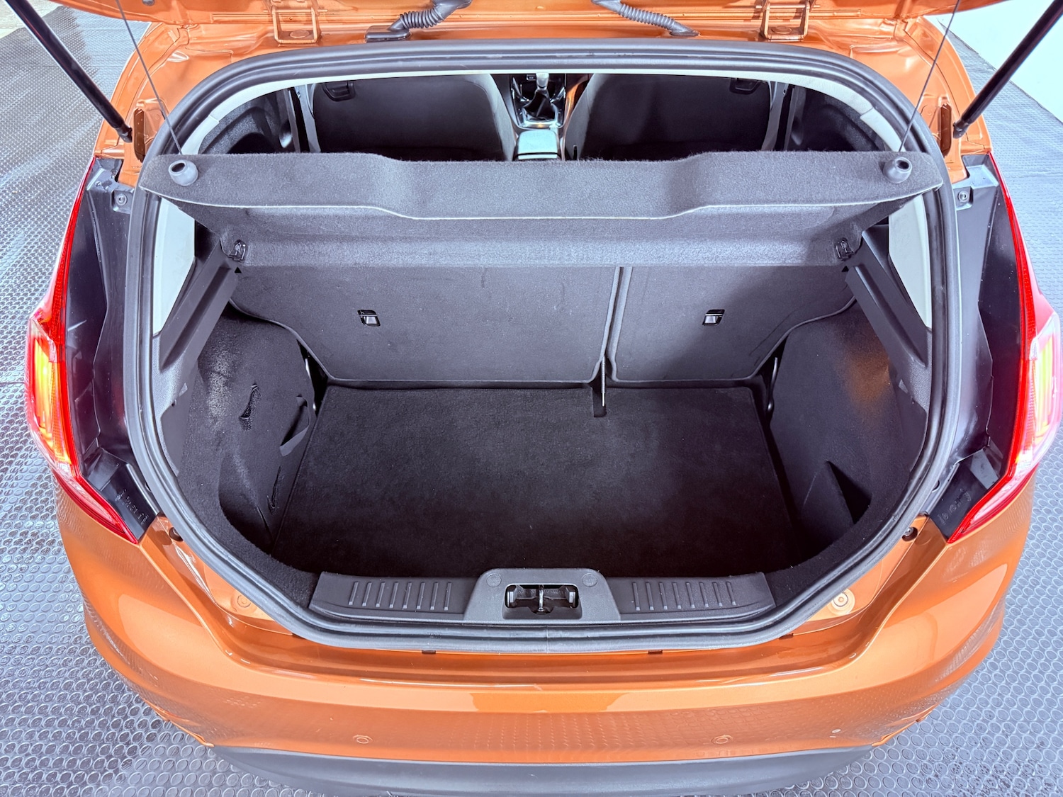 Used Ford Fiesta 2017 for sale - 77223061: Photo 15