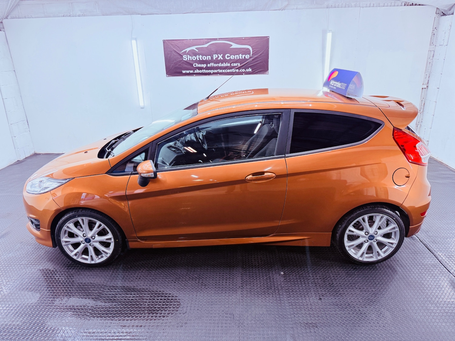 Used Ford Fiesta 2017 for sale - 77223061: Photo 2