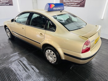 Used Volkswagen Passat 2001 for sale - 79154243: Photo