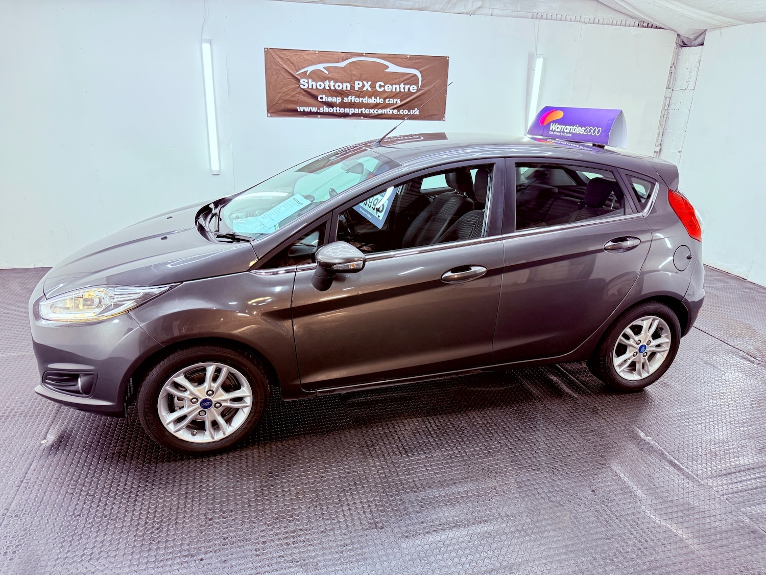 Used Ford Fiesta 2015 for sale - 76918217: Photo 2