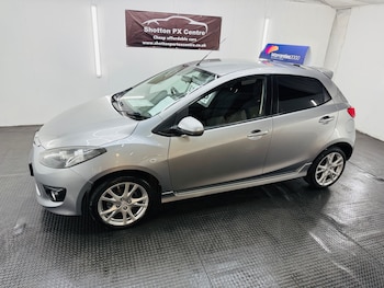 Used Mazda Mazda2 2010 for sale - 78389559: Photo